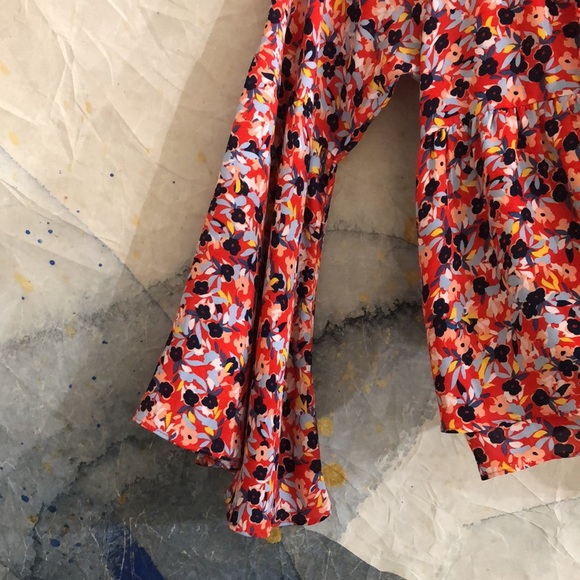 Copper Key Floral Blouse - Picture 4 of 10